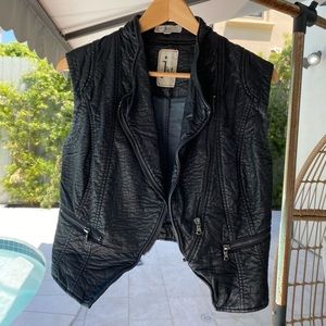 All proceeds will be donated to the LabelleFoundation